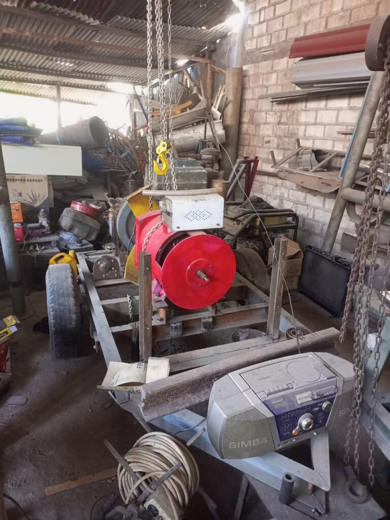 Perakitan mesin genset